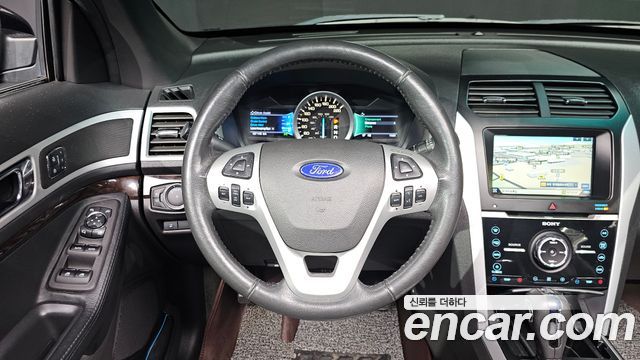 Ford Explorer 2014 — photo 13