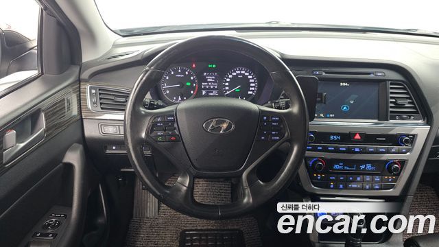 Hyundai Sonata 2015 — photo 18