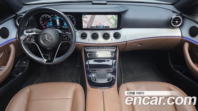 Mercedes-Benz E-Class 2021 — photo 10