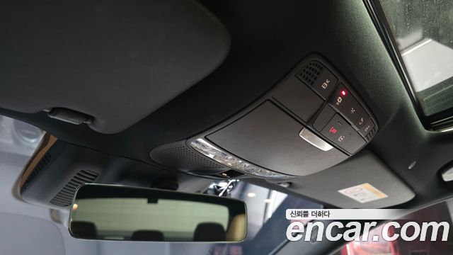 Mercedes-Benz E-Class 2021 — photo 25