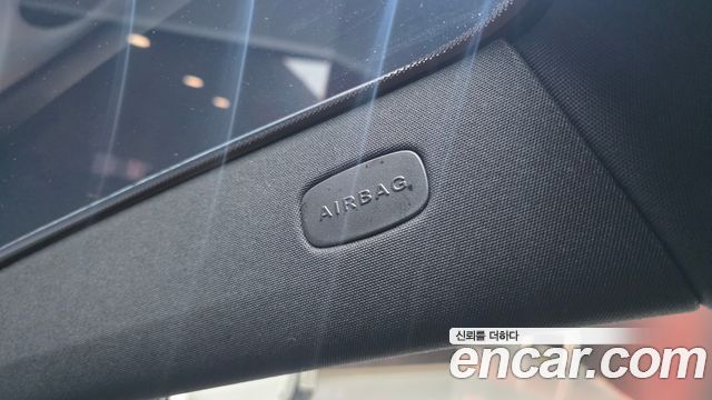 Mercedes-Benz E-Class 2021 — photo 28