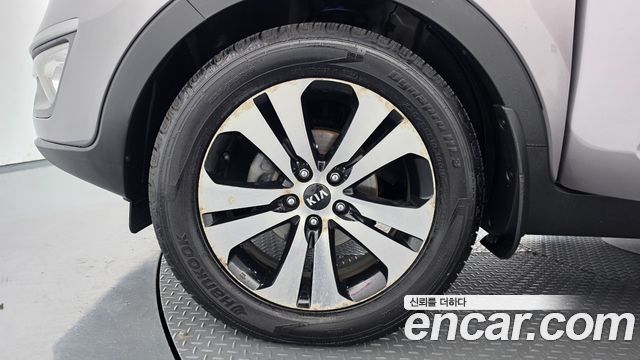 Kia Sportage 2011 — photo 5