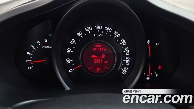Kia Sportage 2011 — photo 8