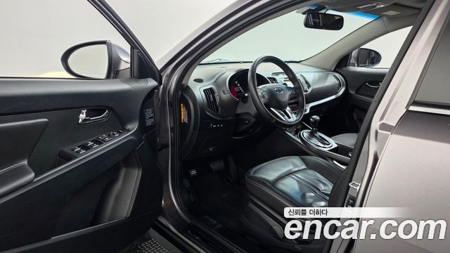 Kia Sportage 2011 — photo 10