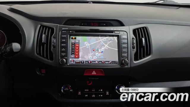 Kia Sportage 2011 — photo 13