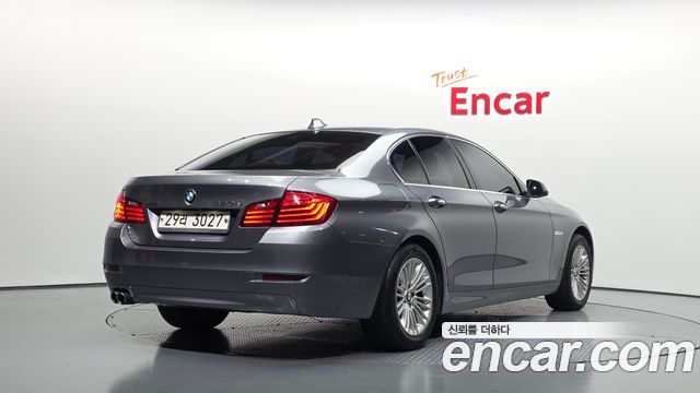 BMW 5-Series 2015 — photo 2