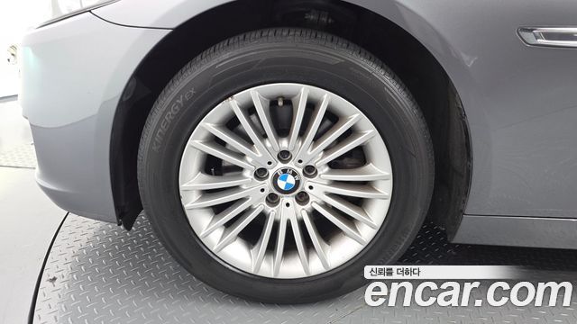 BMW 5-Series 2015 — photo 5