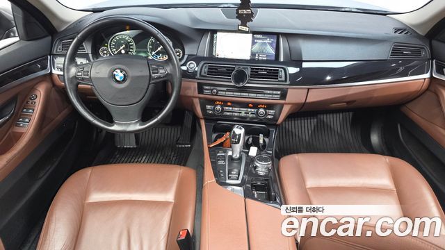 BMW 5-Series 2015 — photo 7