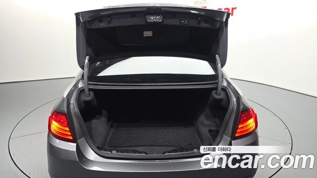 BMW 5-Series 2015 — photo 20