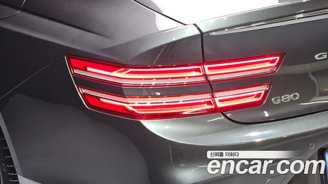 Genesis G80 2025 — photo 9