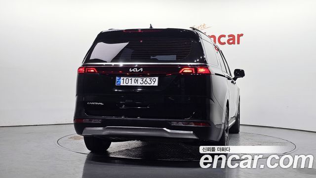 Kia Canival 2022 — photo 4
