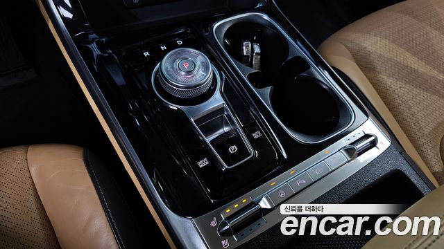 Kia Canival 2022 — photo 12