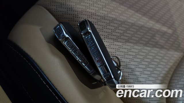 Kia Canival 2022 — photo 23