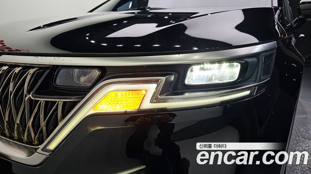 Kia Canival 2022 — photo 8
