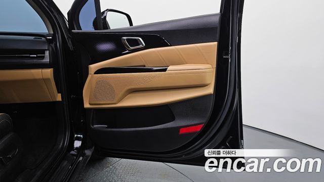 Kia Canival 2022 — photo 15