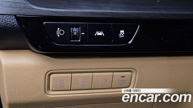 Kia Canival 2022 — photo 27