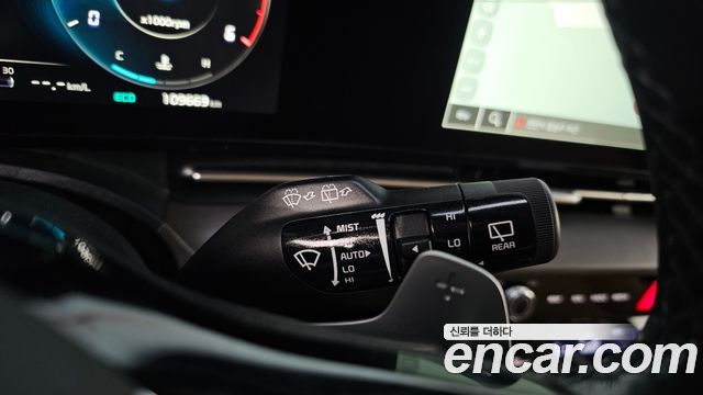 Kia Canival 2022 — photo 29