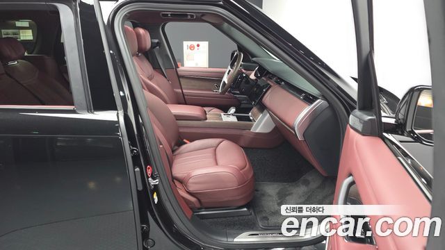 Land Rover Range Rover 2026 — photo 11