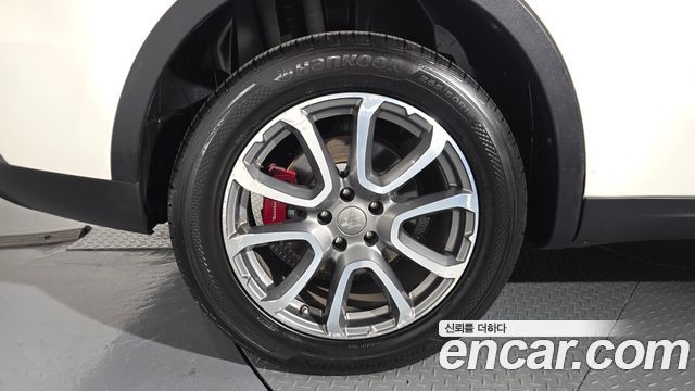 Maserati Levante 2017 — photo 5