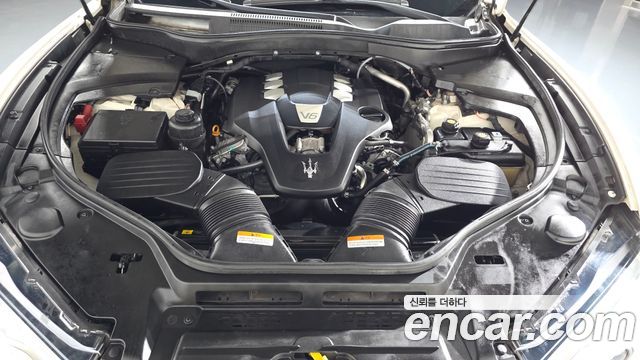 Maserati Levante 2017 — photo 6