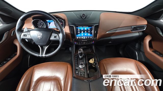 Maserati Levante 2017 — photo 7