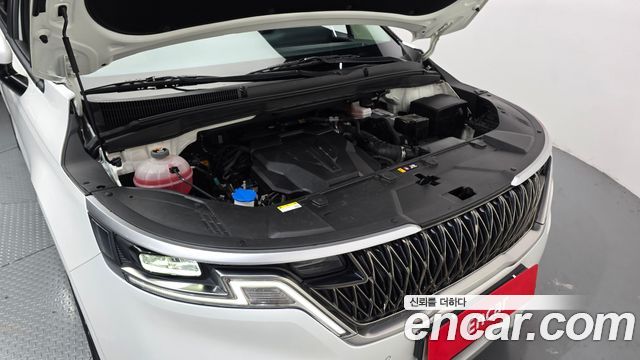 Kia Canival 2023 — photo 6