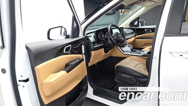 Kia Canival 2023 — photo 10
