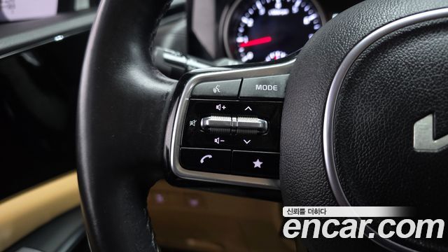 Kia Canival 2023 — photo 14