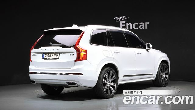 Volvo XC90 2021 — photo 2