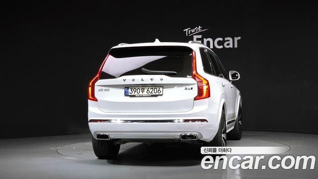 Volvo XC90 2021 — photo 4