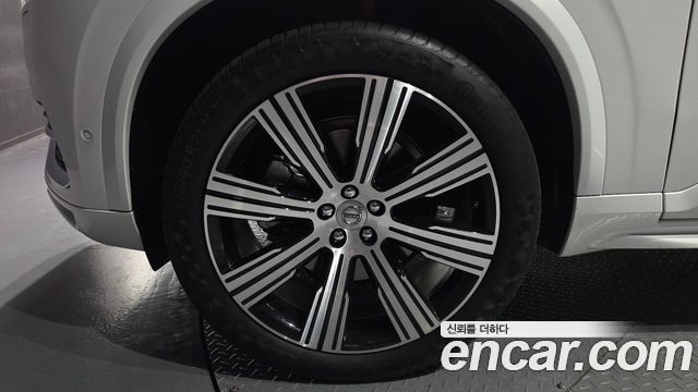 Volvo XC90 2021 — photo 5