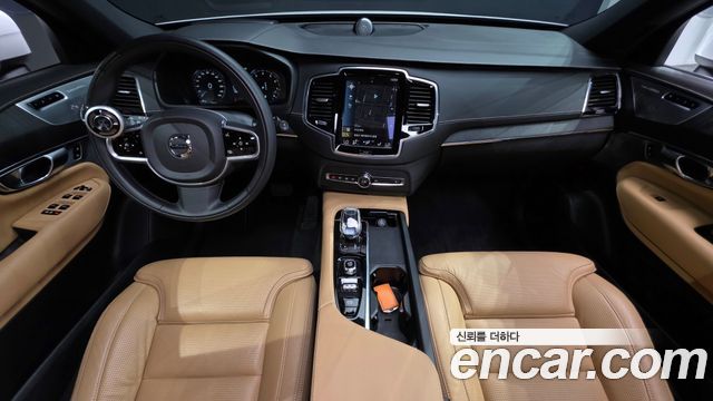 Volvo XC90 2021 — photo 7