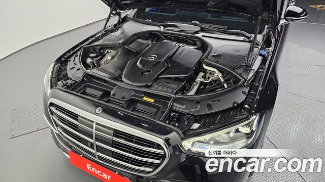 Mercedes-Benz S-Class 2022 — photo 6