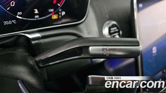 Mercedes-Benz S-Class 2022 — photo 9