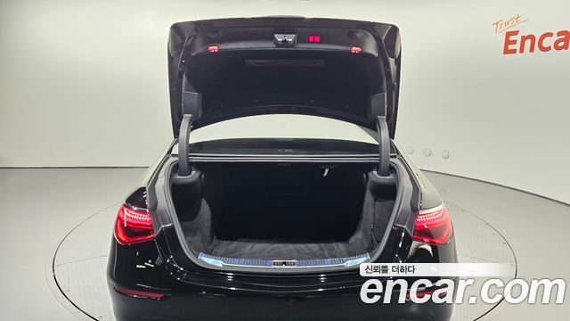 Mercedes-Benz S-Class 2022 — photo 20