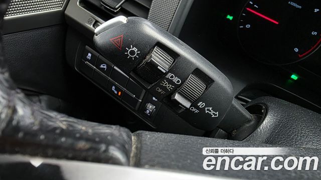KG Mobility Rexton 2019 — photo 28