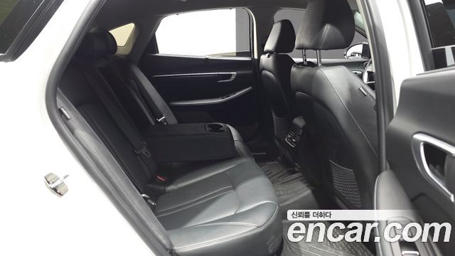 Hyundai Sonata 2022 — photo 12