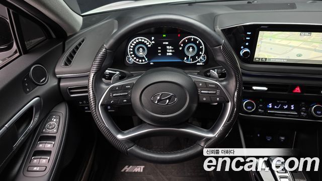 Hyundai Sonata 2022 — photo 13