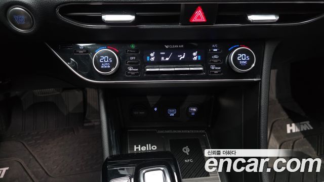 Hyundai Sonata 2022 — photo 17