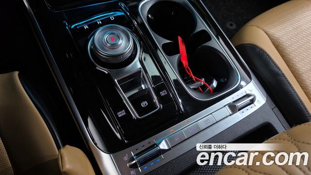 Kia Canival 2023 — photo 12