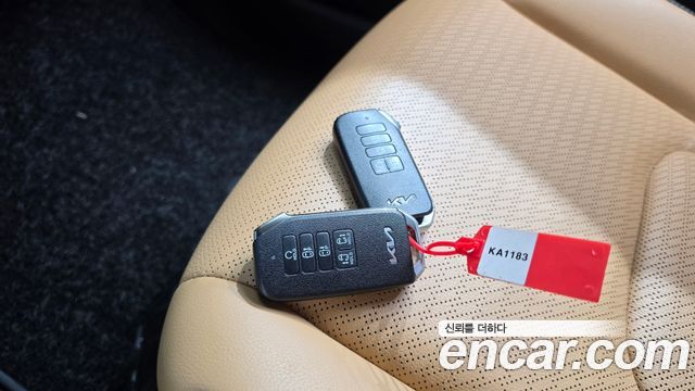 Kia Canival 2023 — photo 21