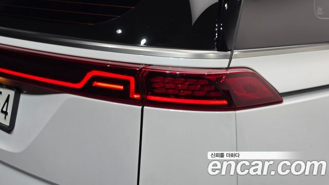 Kia Canival 2023 — photo 9