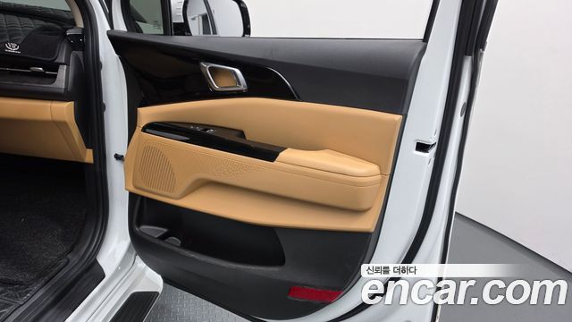 Kia Canival 2023 — photo 15