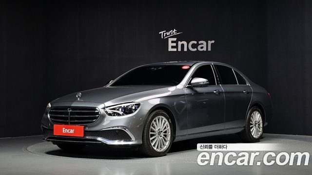Mercedes-Benz E-Class 2022 — photo 1