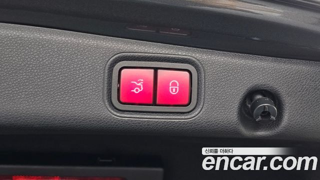 Mercedes-Benz E-Class 2022 — photo 37