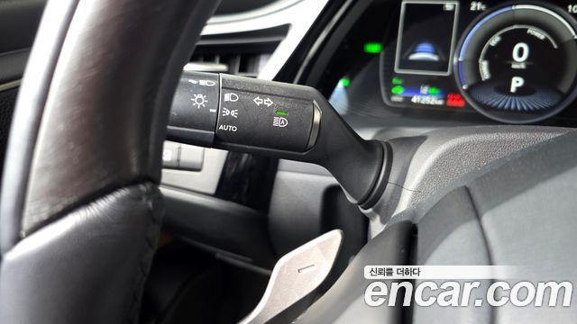 Lexus ES 2025 — photo 33