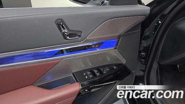 BMW 7-Series 2025 — photo 24