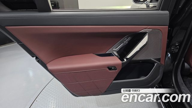 BMW 7-Series 2025 — photo 15