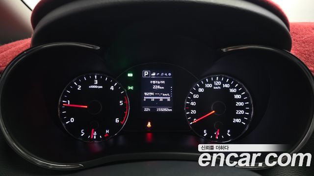 Kia K3 2016 — photo 11