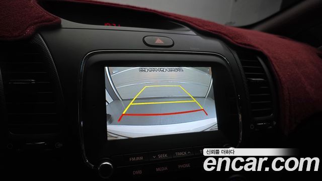 Kia K3 2016 — photo 21